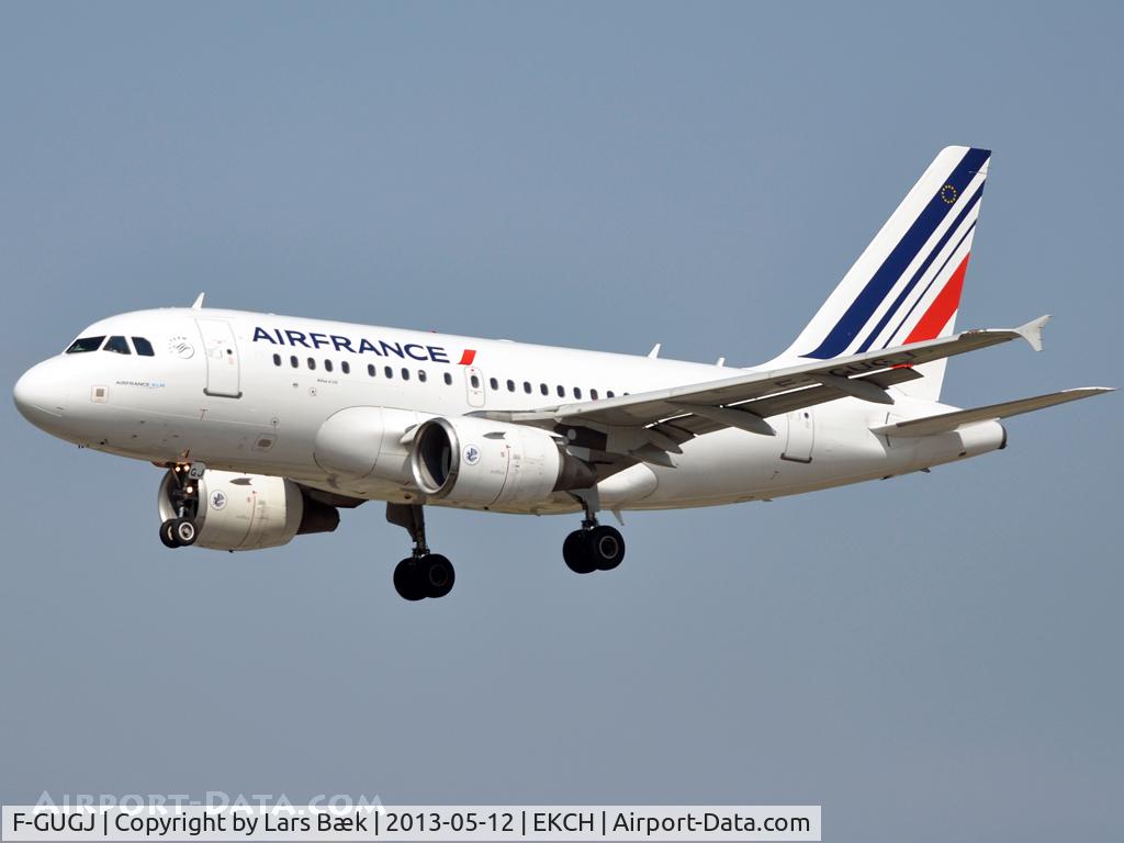 F-GUGJ, 2005 Airbus A318-111 C/N 2582, RWY22L