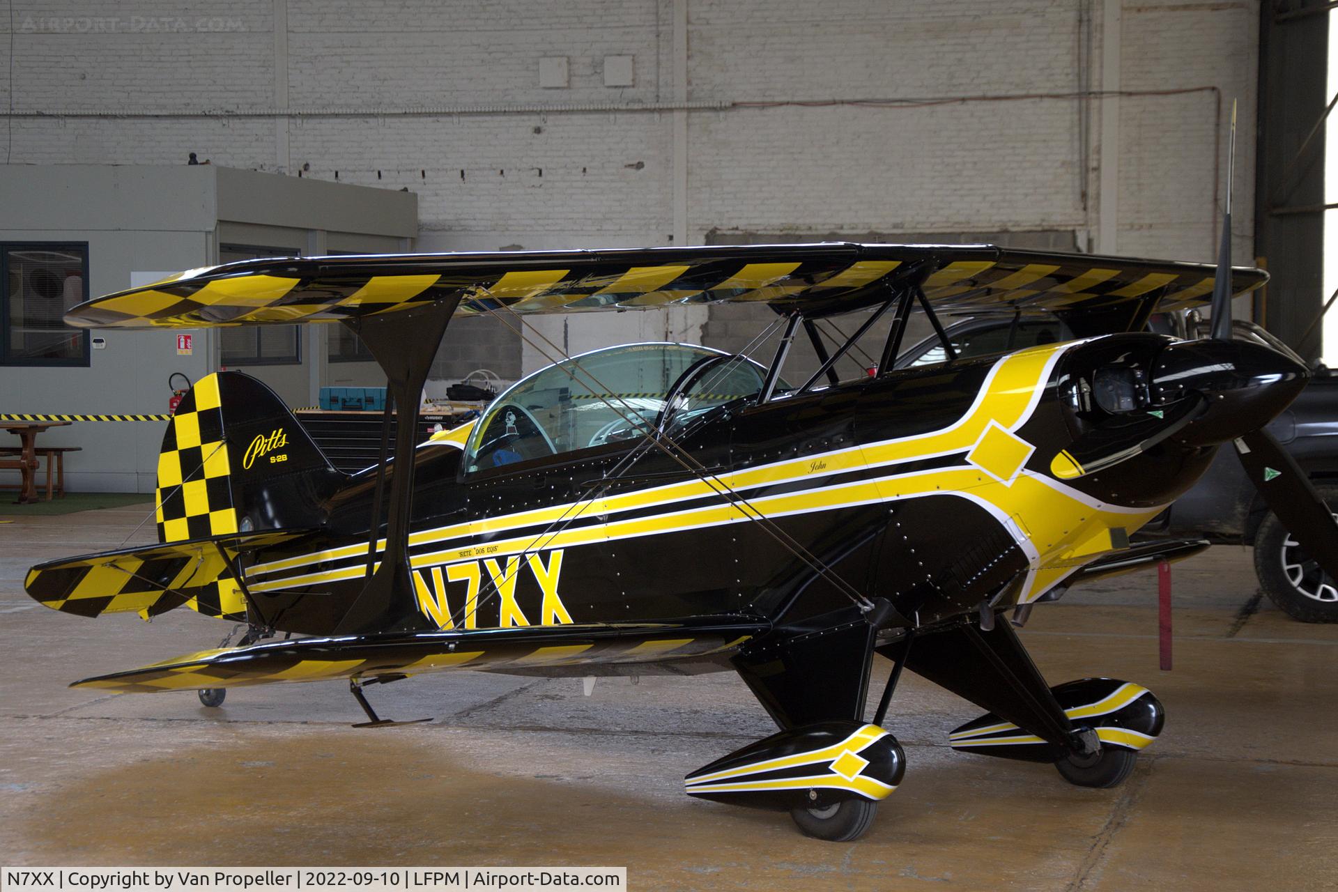 N7XX, 1991 Aviat Pitts S-2B Special C/N 5221, Pitts S-2B Special parked in a hangar at Melun Villaroche airport, France, 2022