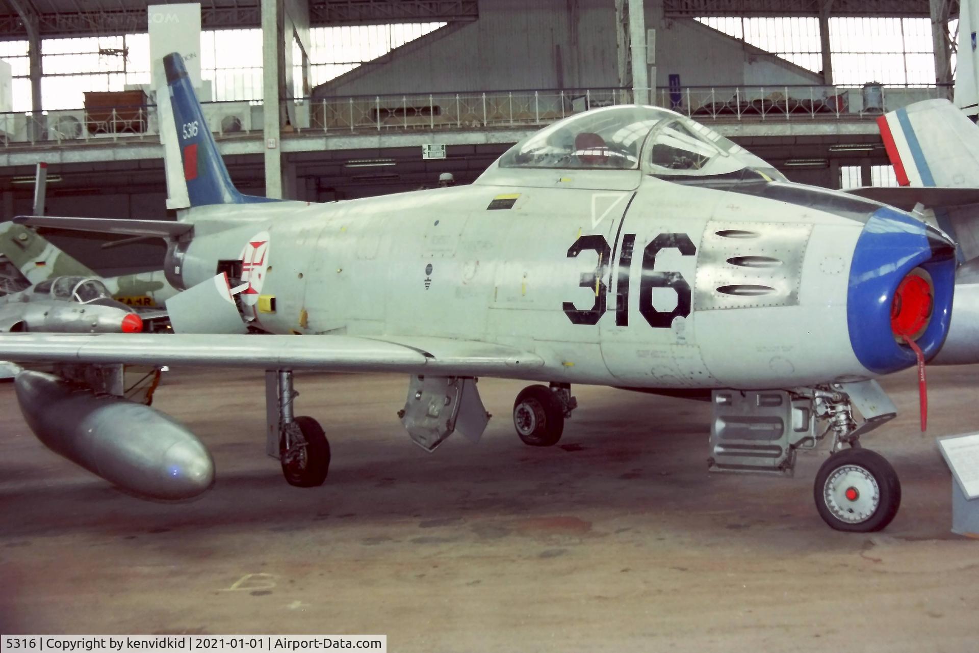 5316, 1952 North American F-86F Sabre C/N 191-938, At the Brussels Aviation Museum in 2000.