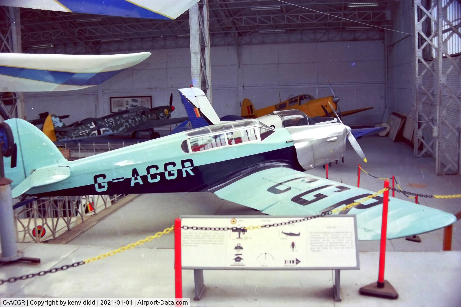 G-ACGR, Percival P-1C Gull Four 2A C/N D29, At the Brussels Aviation Museum in 2000.