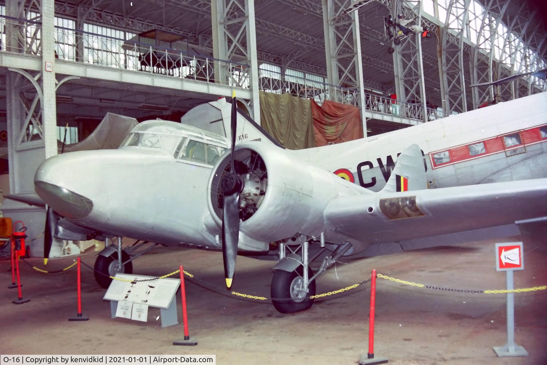 O-16, Airspeed AS.10 Oxford I C/N PAC/W/936, At the Brussels Aviation Museum in 2000.