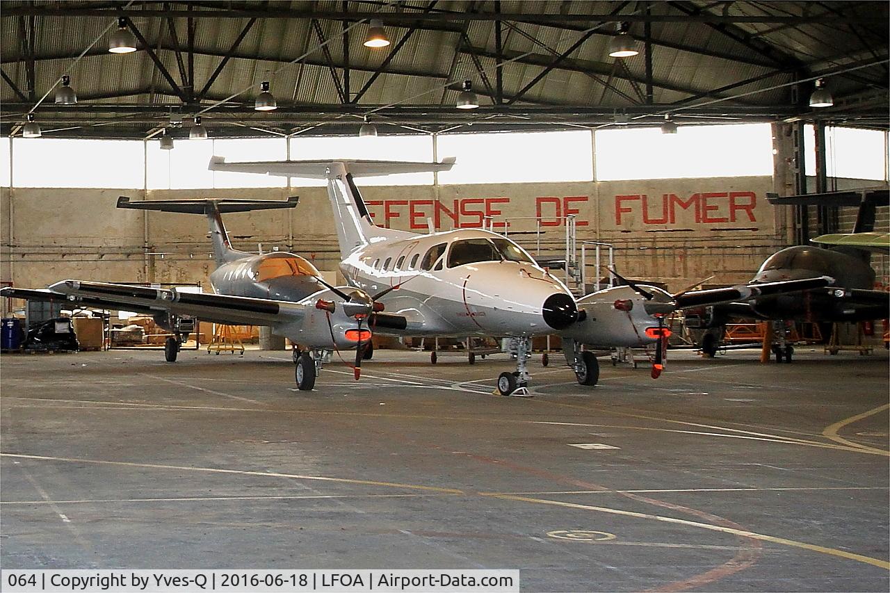 064, Embraer EMB-121AA Xingu C/N 121064, Embraer EMB-121AA Xingu, Parked, Avord Air Base 702 (LFOA) Open day 2016