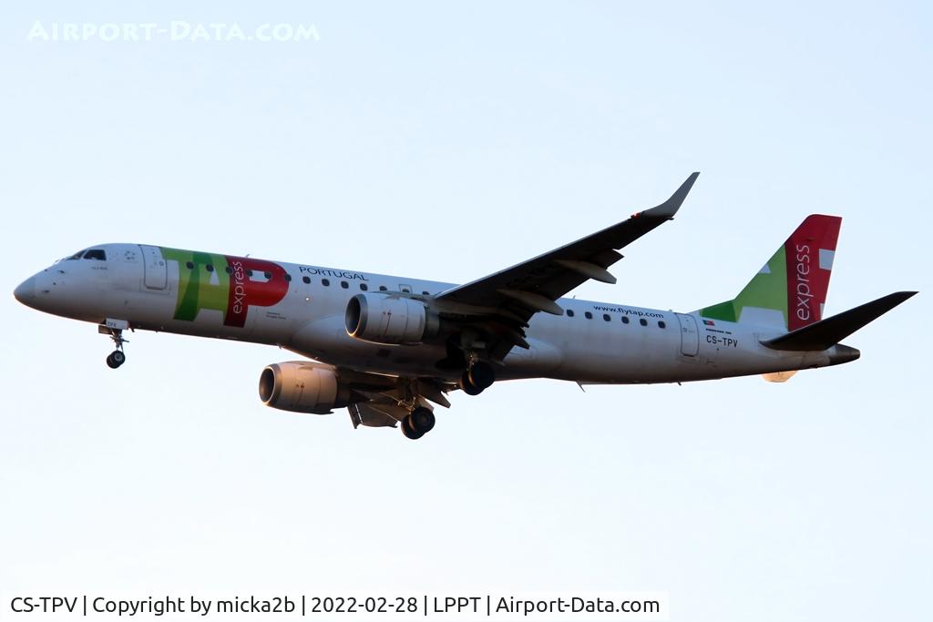 CS-TPV, 2012 Embraer 190LR (ERJ-190-100LR) C/N 19000541, Landing