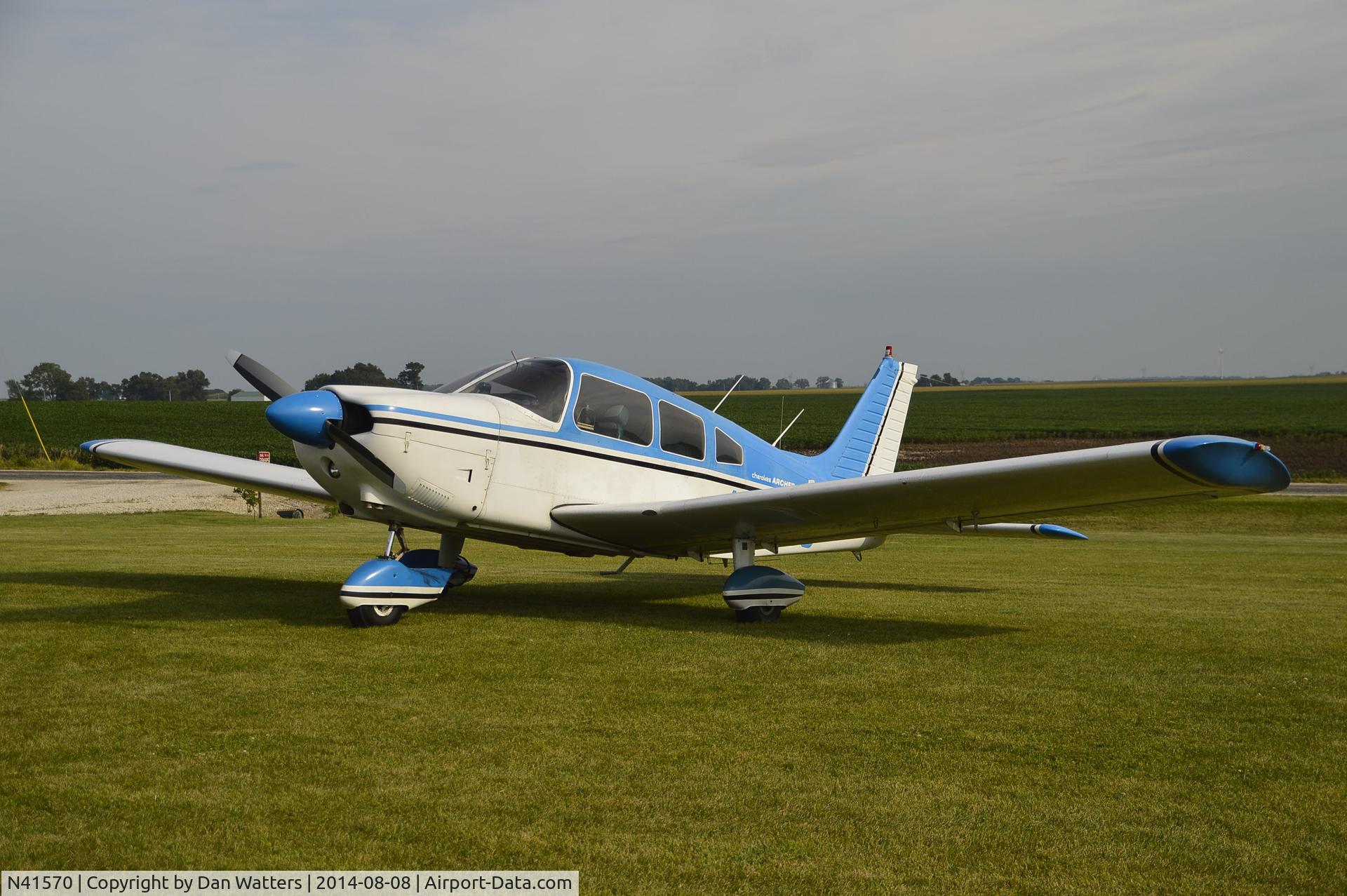 N41570, 1974 Piper PA-28-180 C/N 28-7405120, N41570