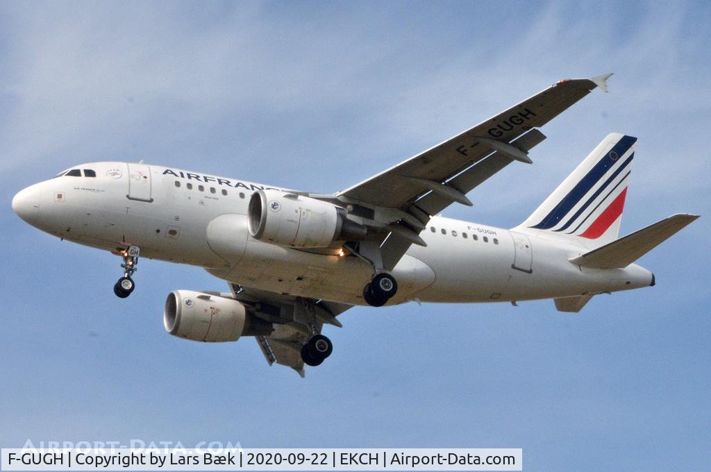F-GUGH, 2004 Airbus A318-111 C/N 2344, RWY22L
