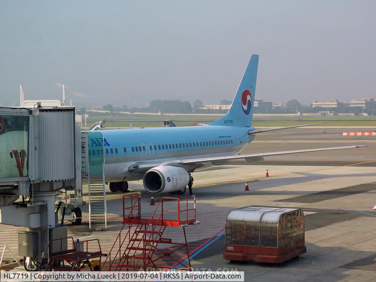 HL7719, Boeing 737-9B5 C/N 29997, At Gimpo