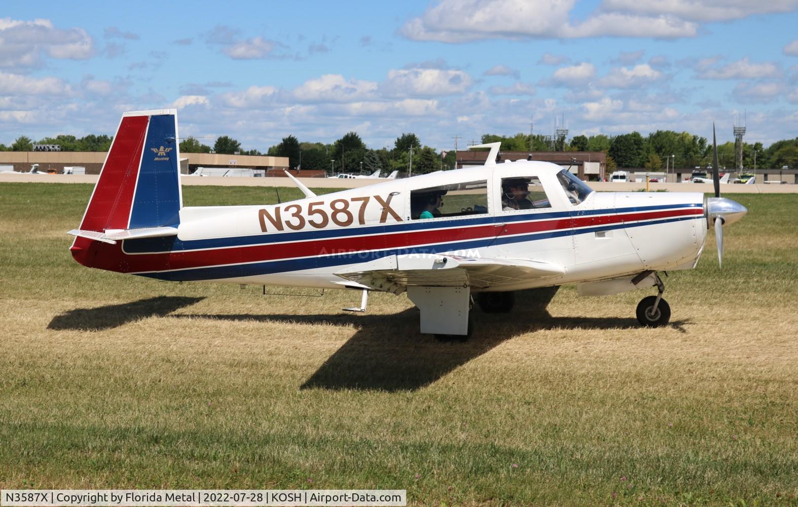 N3587X, 1968 Mooney M-20G Statesman C/N 680156, OSH 2022
