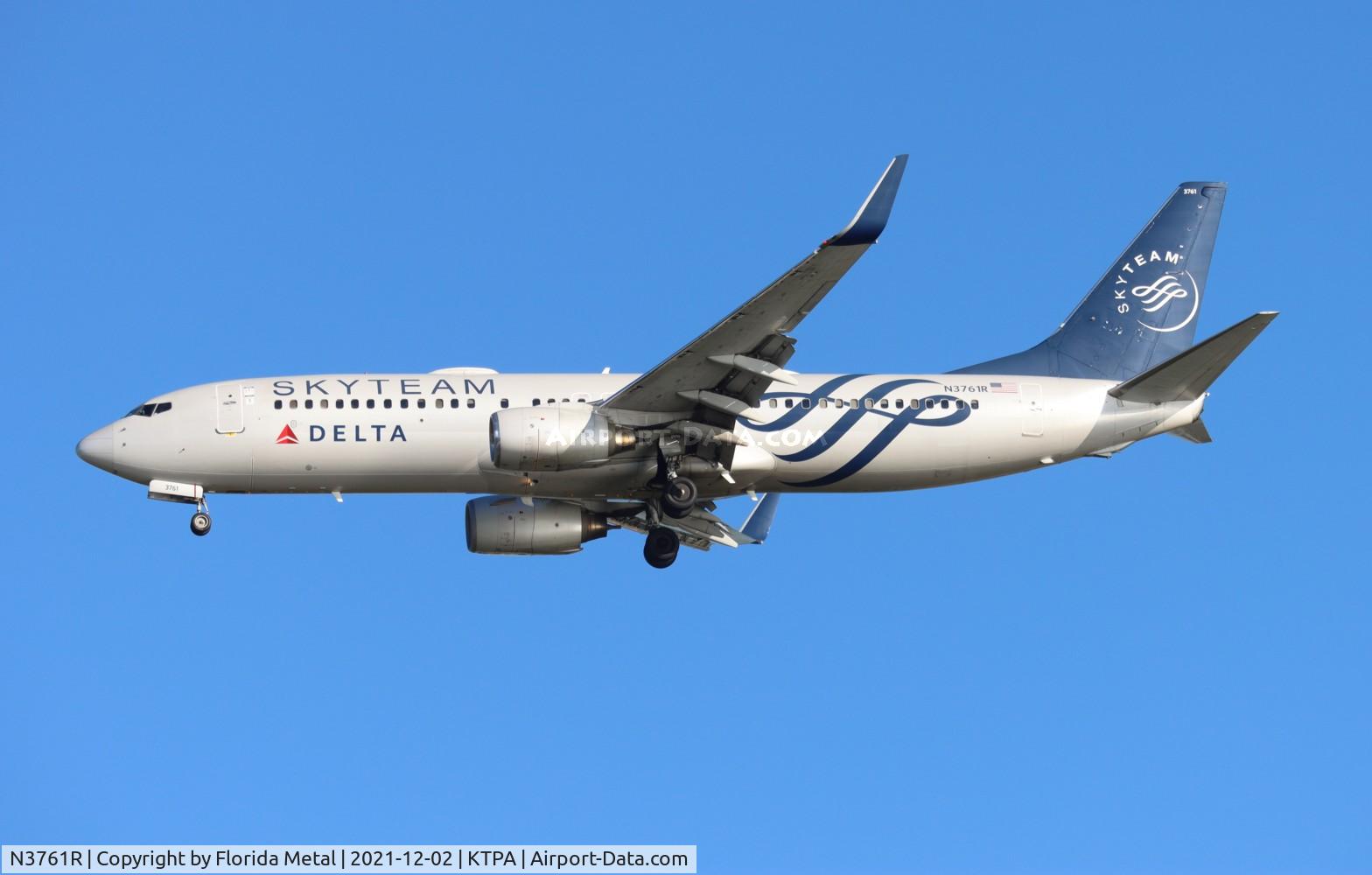 N3761R, 2001 Boeing 737-832 C/N 29628, TPA 2021