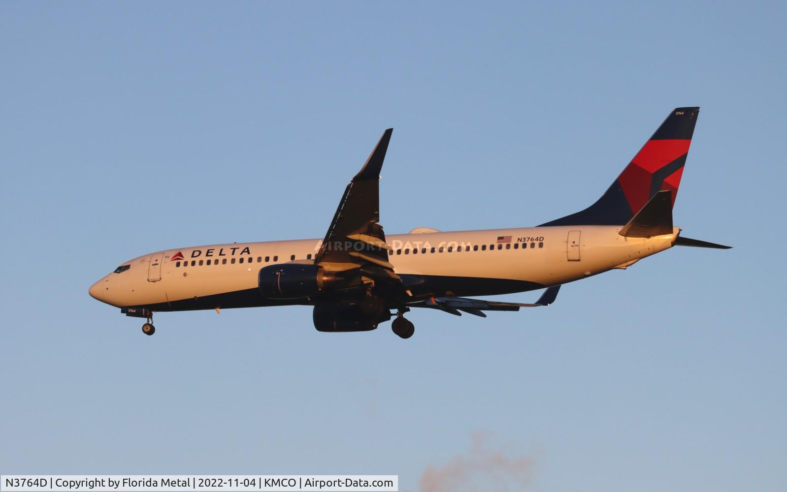 N3764D, 2001 Boeing 737-832 C/N 30818, MCO 2022