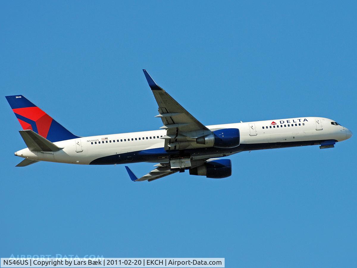 N546US, 1996 Boeing 757-251 C/N 26493, RWY04R