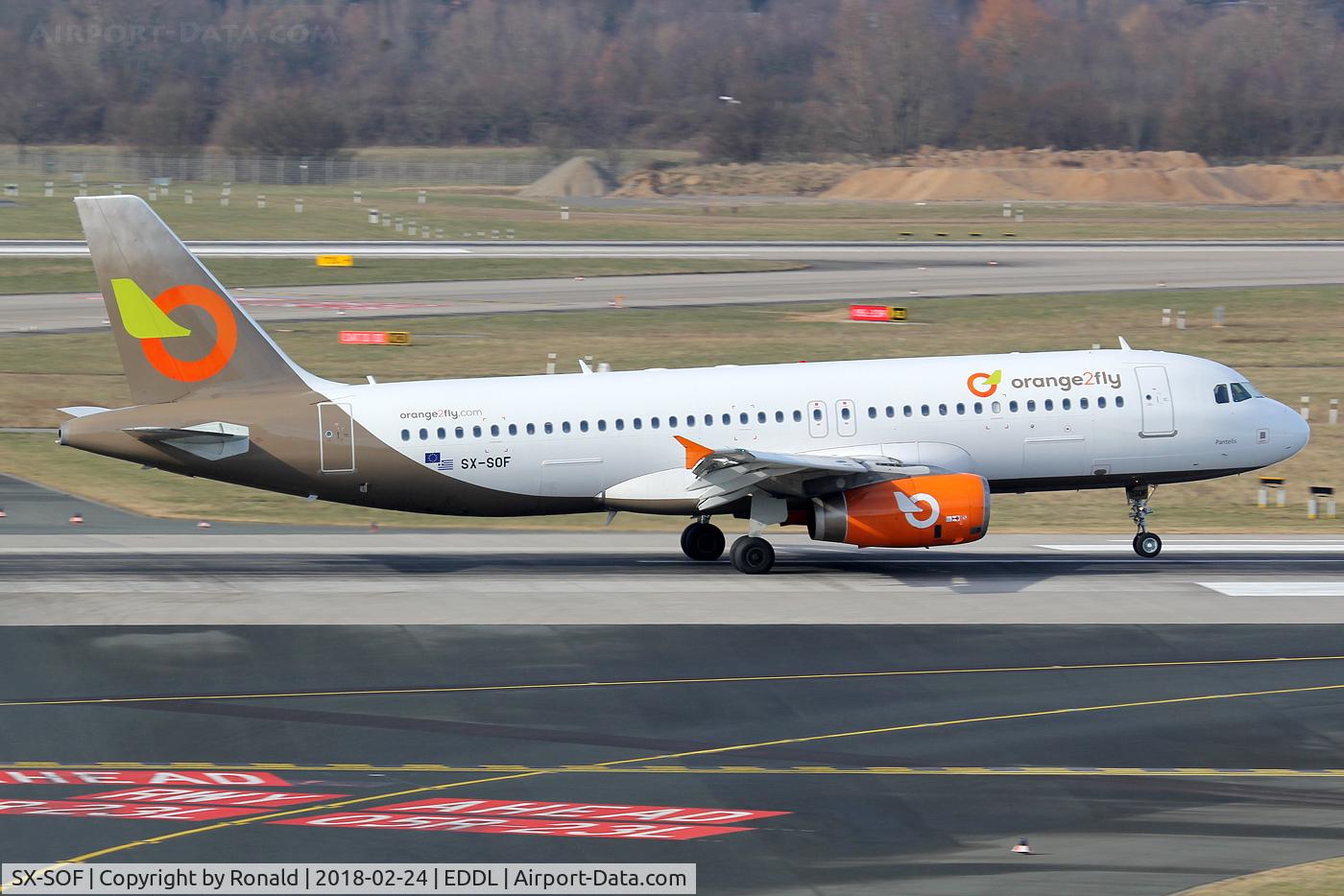 SX-SOF, 2005 Airbus A320-232 C/N 2479, at dus