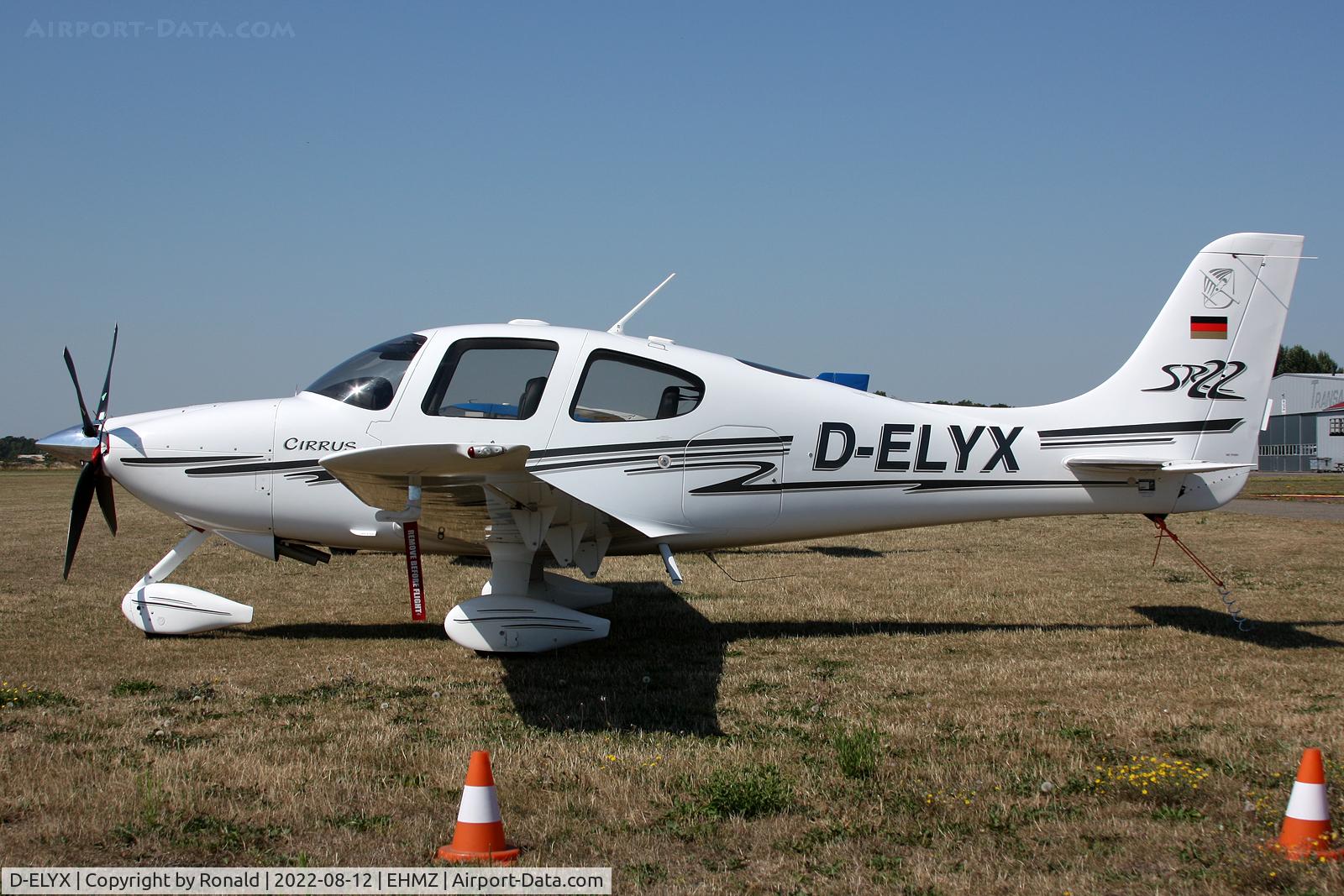 D-ELYX, Cirrus SR22 C/N 0595, at ehmz