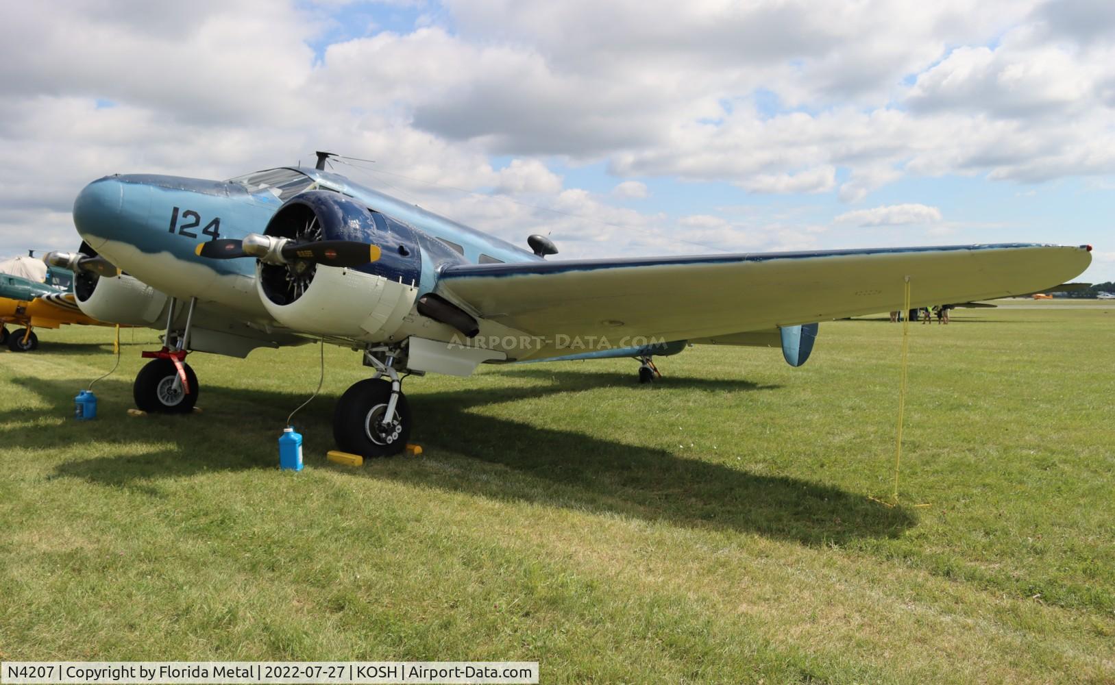 N4207, 1943 Beech UC-45J (RC-45J/SNB-5P/AT-7) Expeditor Expeditor C/N 4664, OSH 2022