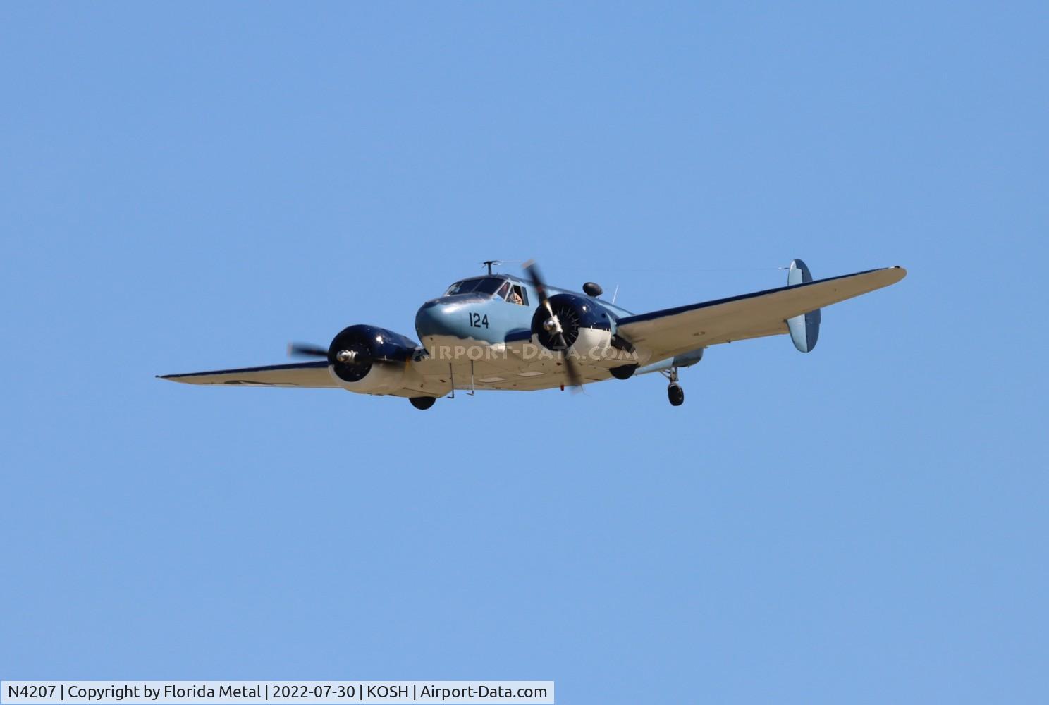 N4207, 1943 Beech UC-45J (RC-45J/SNB-5P/AT-7) Expeditor Expeditor C/N 4664, OSH 2022
