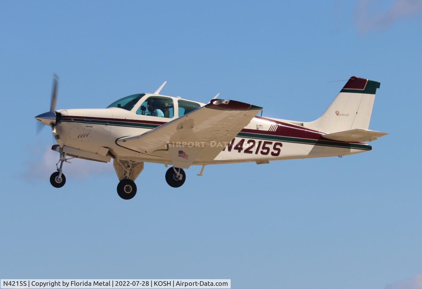 N4215S, 1976 Beech F33A Bonanza C/N CE-678, OSH 2022