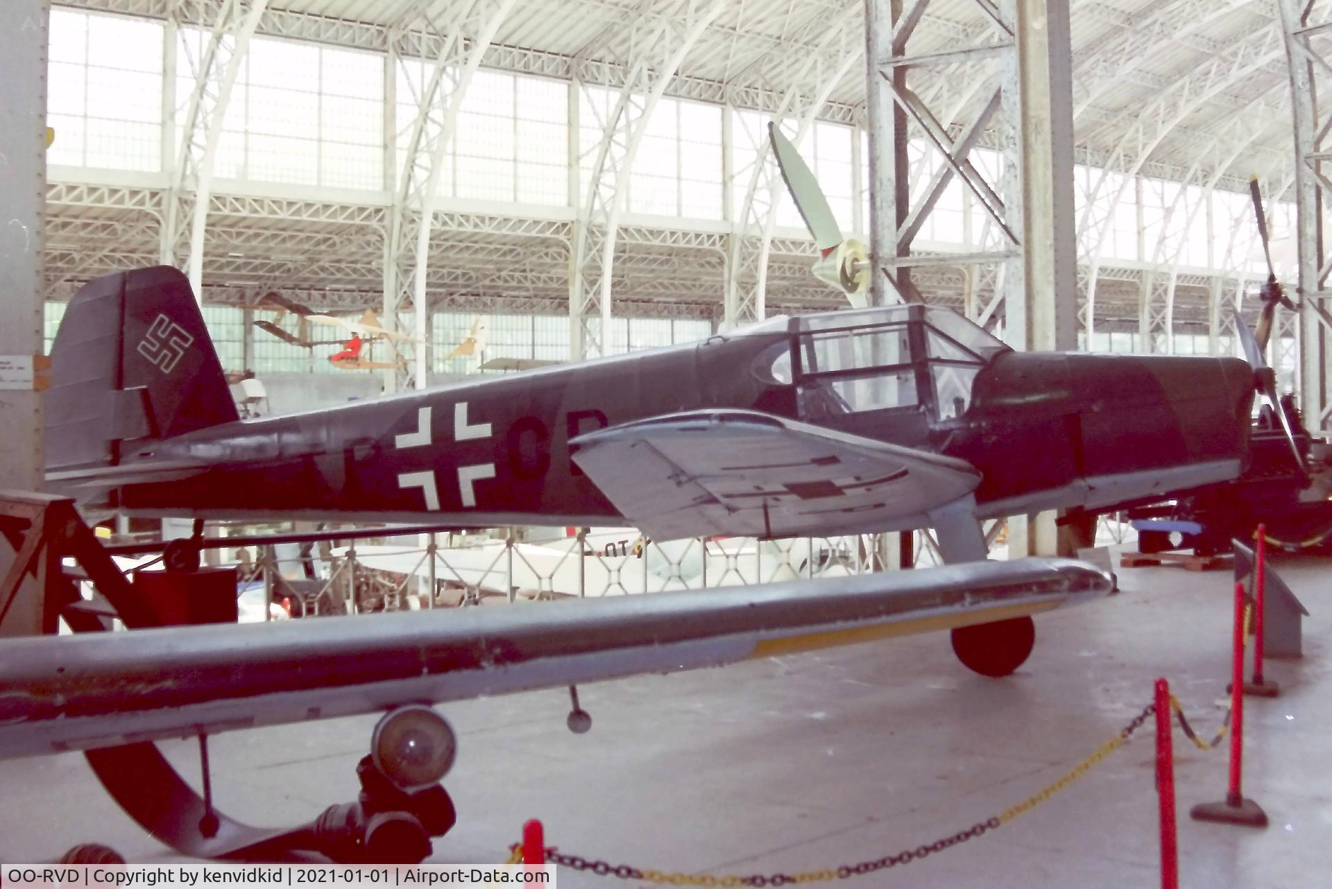 OO-RVD, Bucker Bu-181B Bestmann C/N 021969, At the Brussels Aviation Museum in 2000.