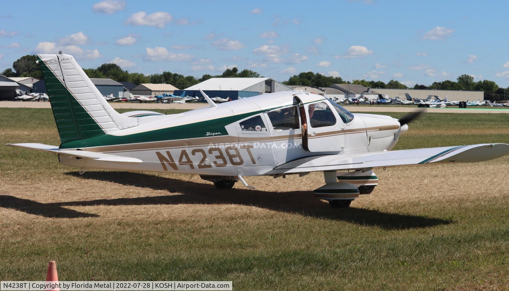 N4238T, 1971 Piper PA-28-180 C/N 28-7205111, OSH 2022