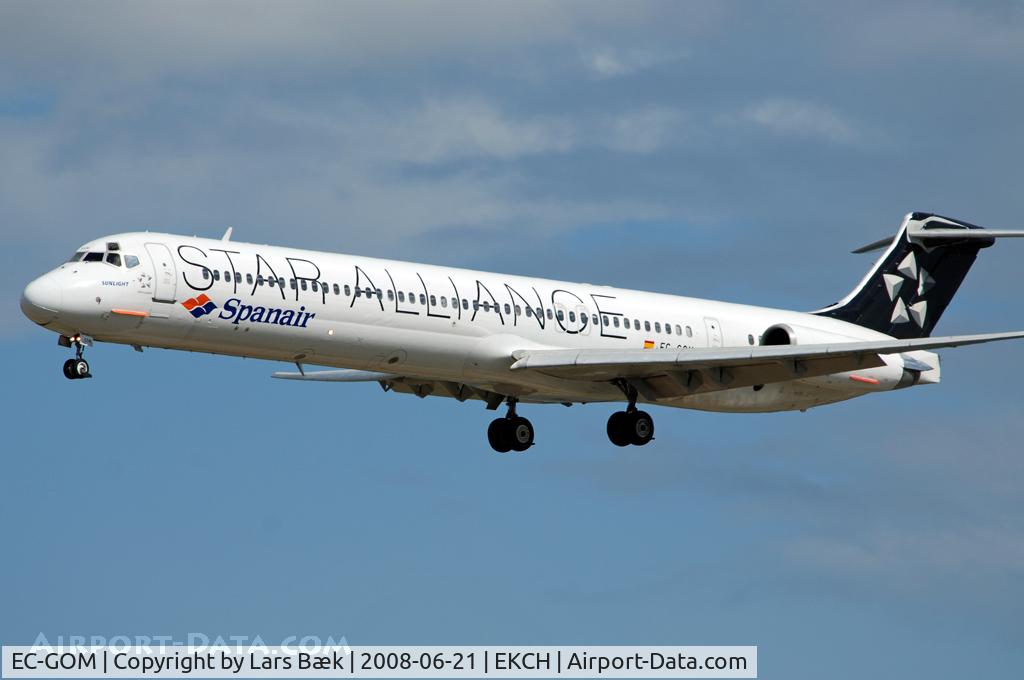 EC-GOM, 1988 McDonnell Douglas MD-83 C/N 49579, RWY22L