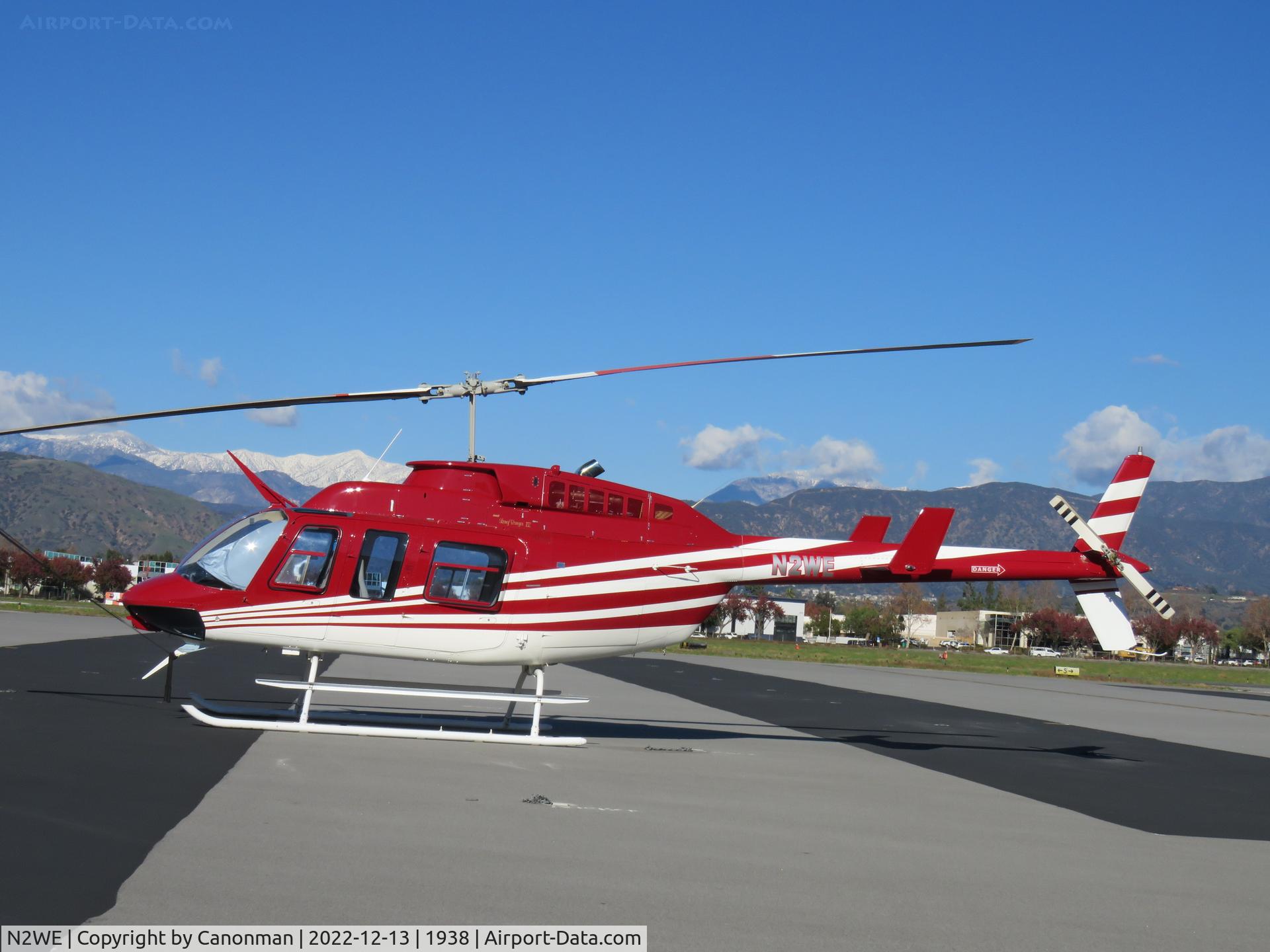 N2WE, 1993 Bell 206L-4 LongRanger IV LongRanger C/N 52027, Parked