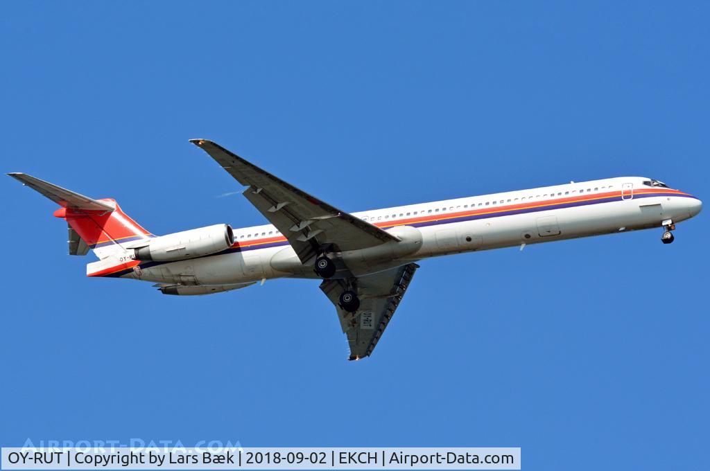 OY-RUT, 1991 McDonnell Douglas MD-82 (DC-9-82) C/N 49902, Broken up 2021