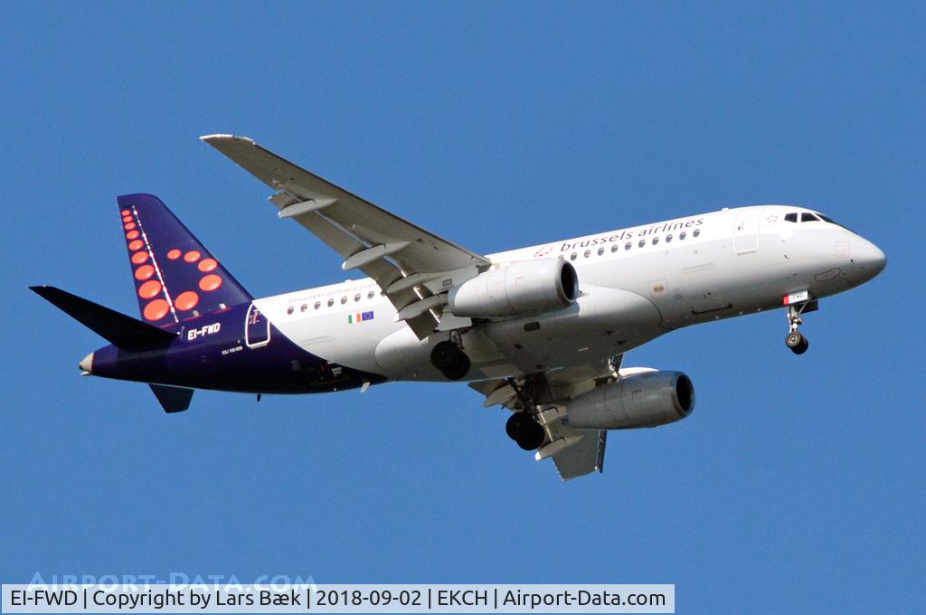 EI-FWD, 2016 Sukhoi Superjet 100 C/N 95105, RWY04L
