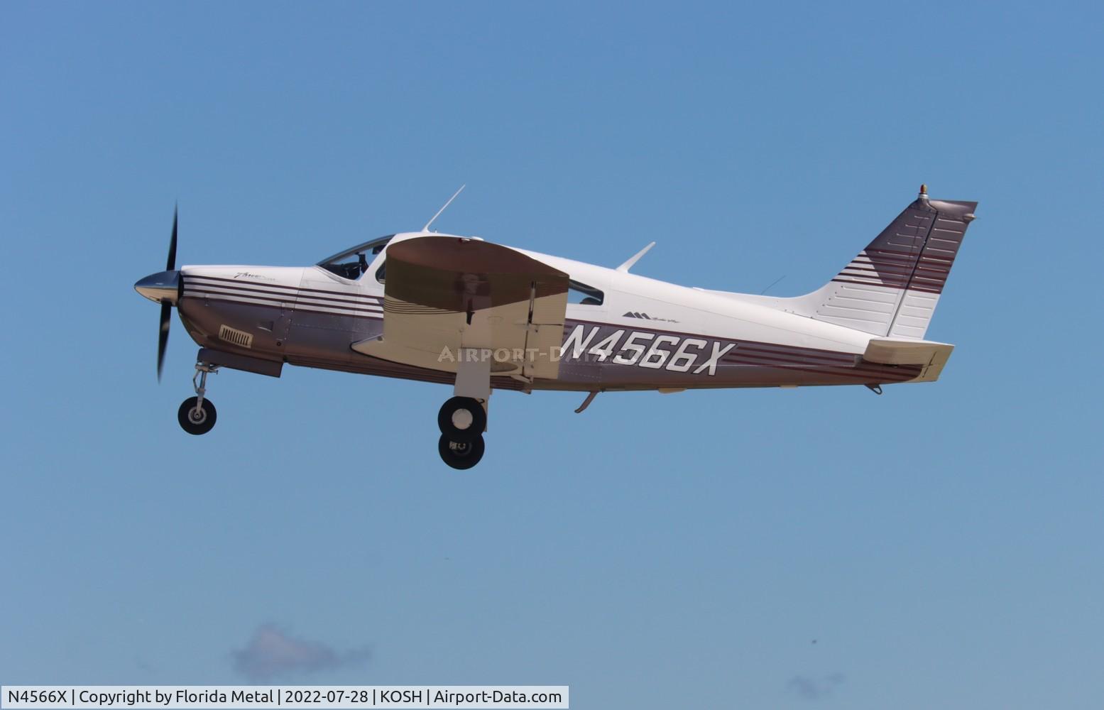 N4566X, 1975 Piper PA-28R-200 C/N 28R-7635079, OSH 2022
