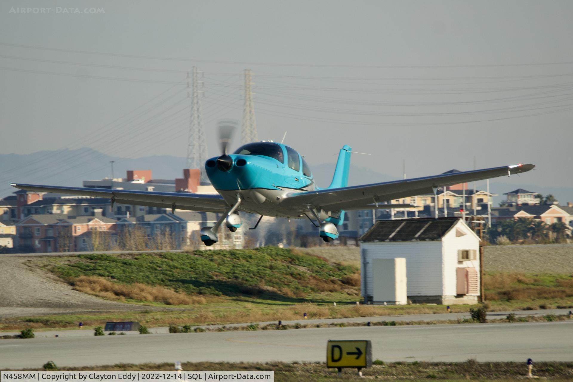 N458MM, 2020 Cirrus SR20 C/N 2560, San Carlos Airport California 2022.