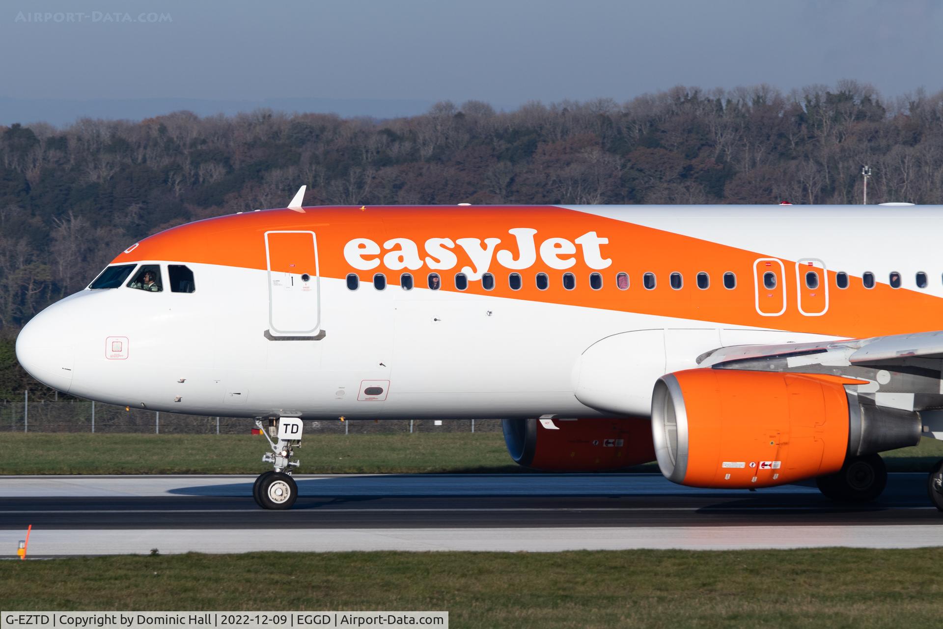 G-EZTD, 2009 Airbus A320-214 C/N 3909, EGGD 09/12/22
