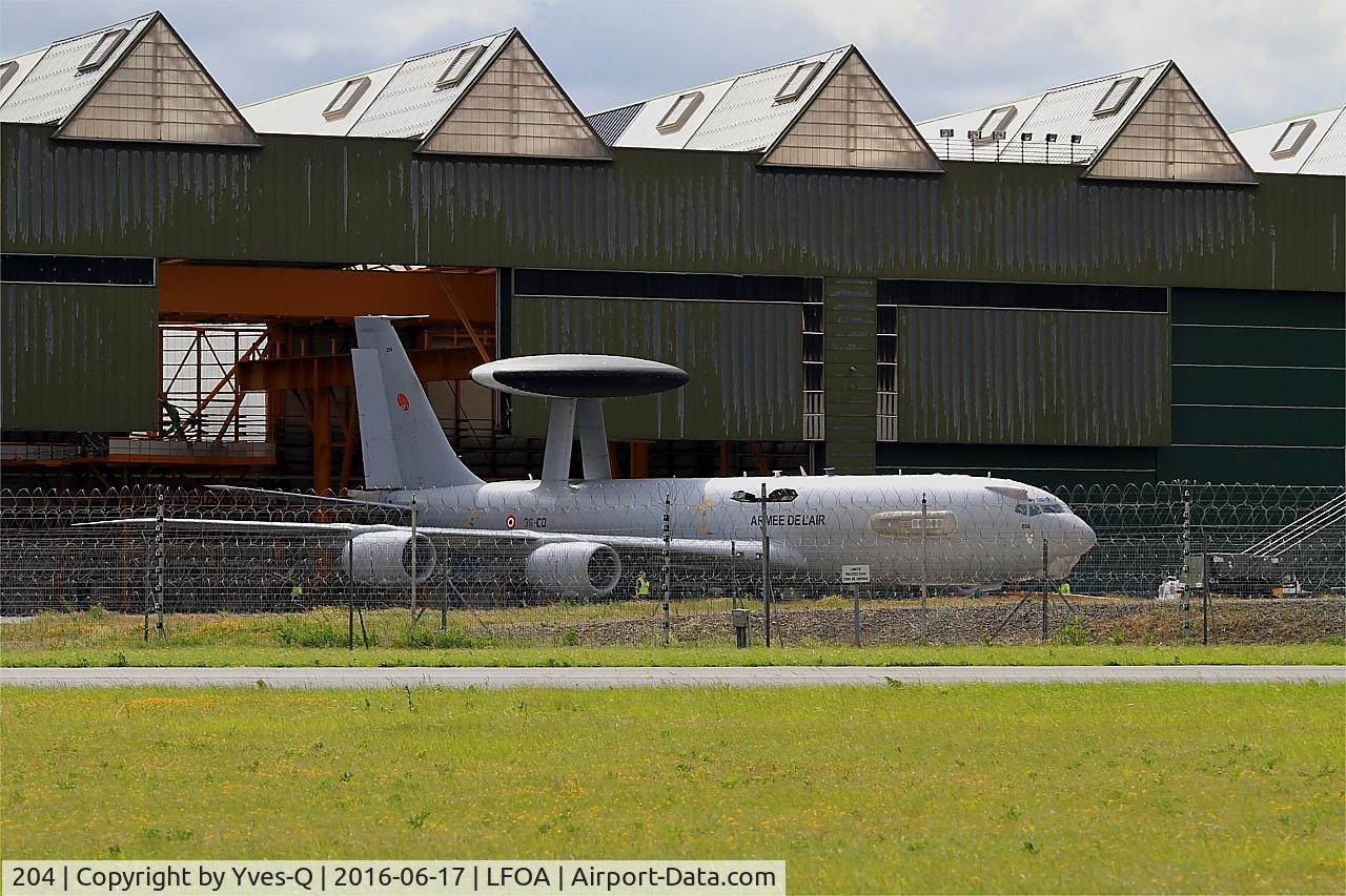 204, 1991 Boeing E-3F Sentry C/N 24510/1009, Boeing E-3F Sentry, Parked, Avord Air Base 702 (LFOA)
