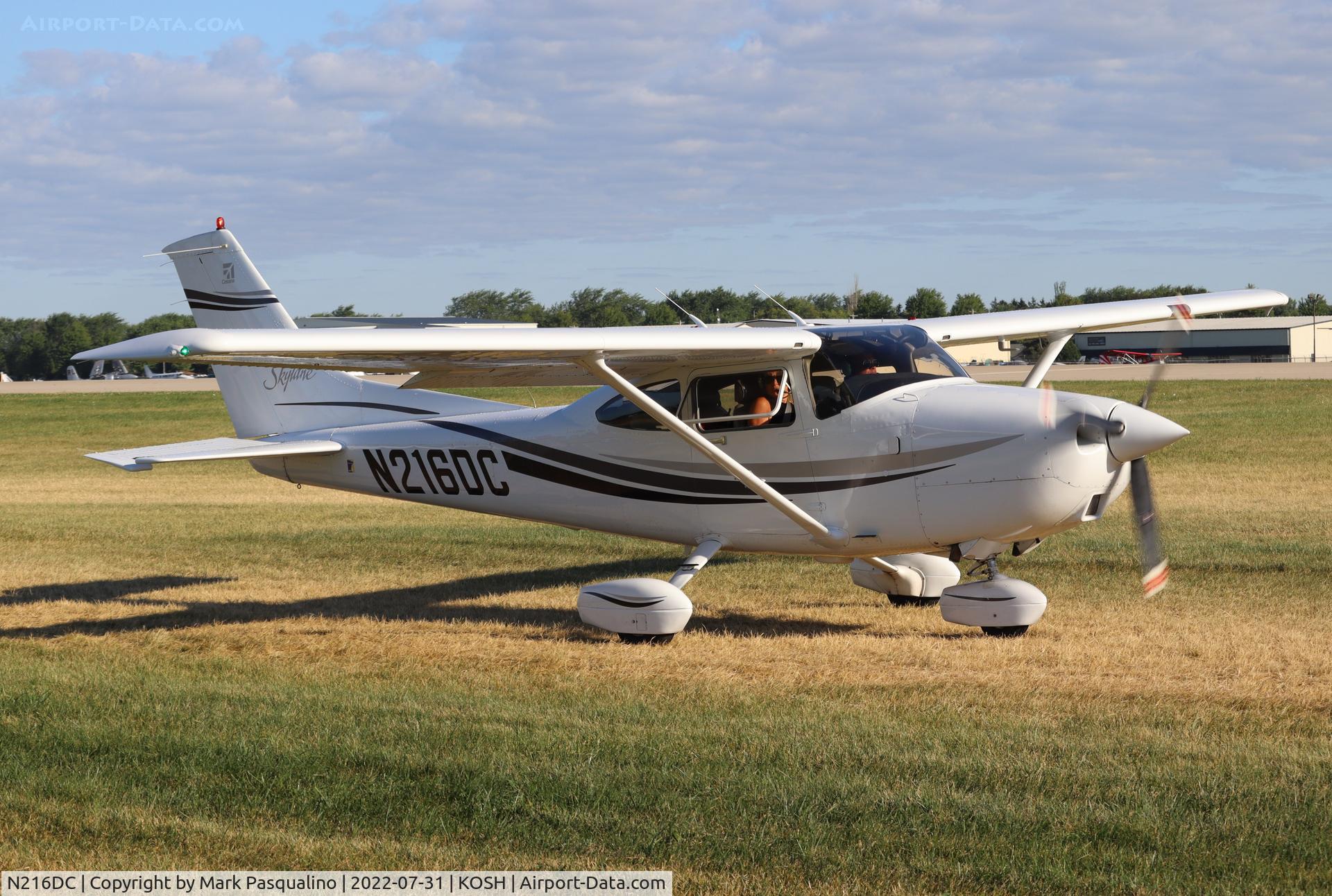 N216DC, 2000 Cessna 182S Skylane C/N 18280898, Cessna 182S