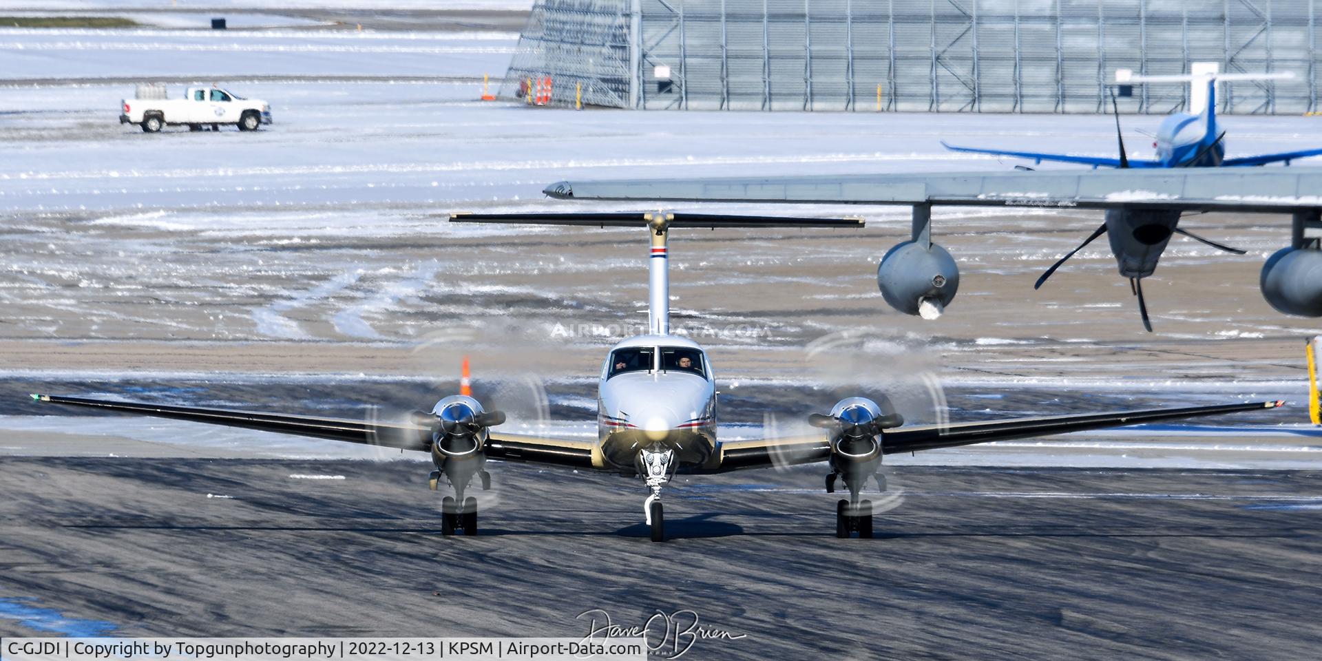 C-GJDI, 2008 Hawker Beechcraft B200GT King Air C/N BY-76, in for a fuel stop