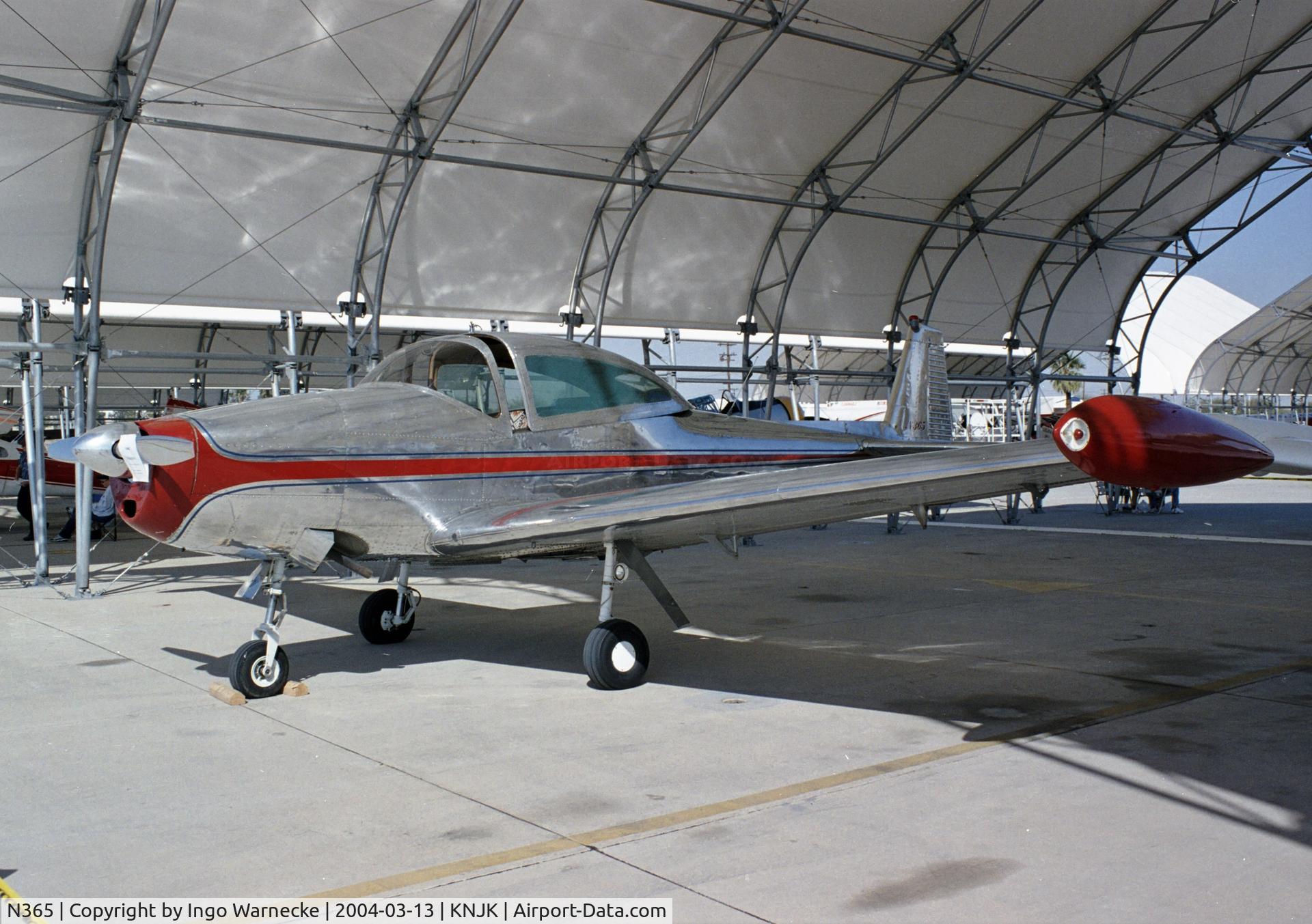 N365, 1948 Ryan Navion D C/N NAV-4-1384D, North American (Ryan / Tusco) Navion D at the 2004 airshow at El Centro NAS, CA
