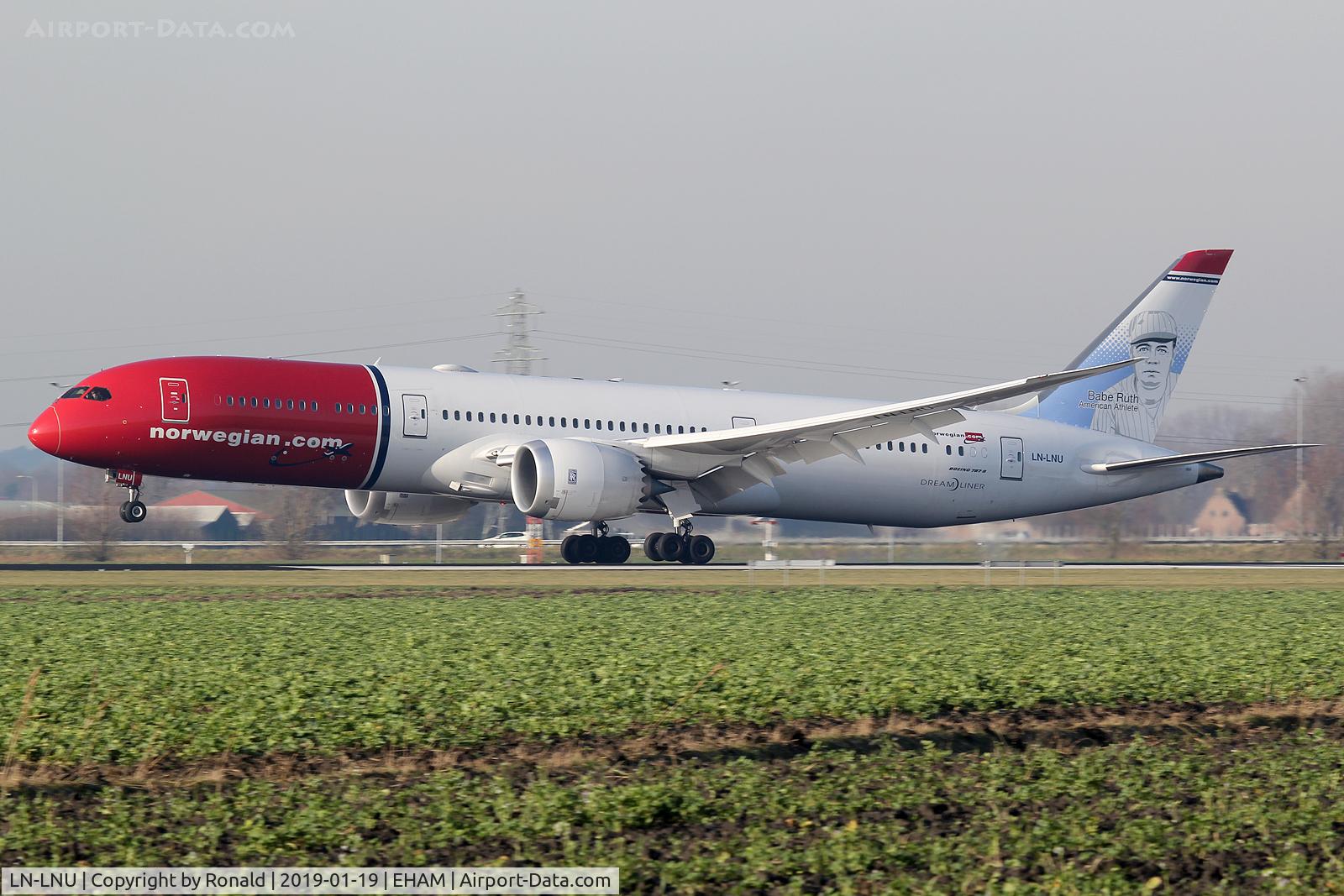 LN-LNU, 2017 Boeing 787-9 Dreamliner C/N 63313, at spl