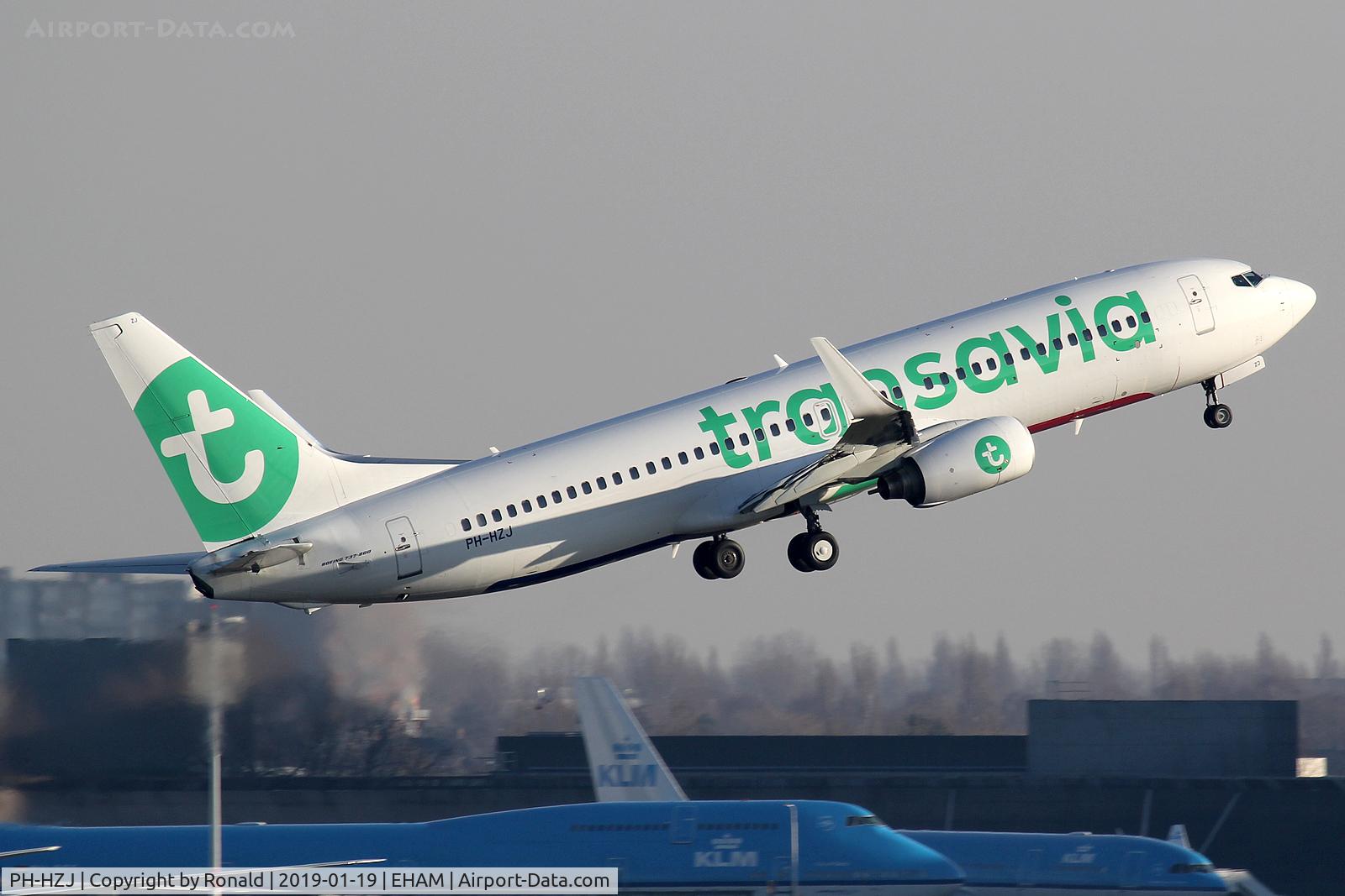 PH-HZJ, 2000 Boeing 737-8K2 C/N 30389, at spl