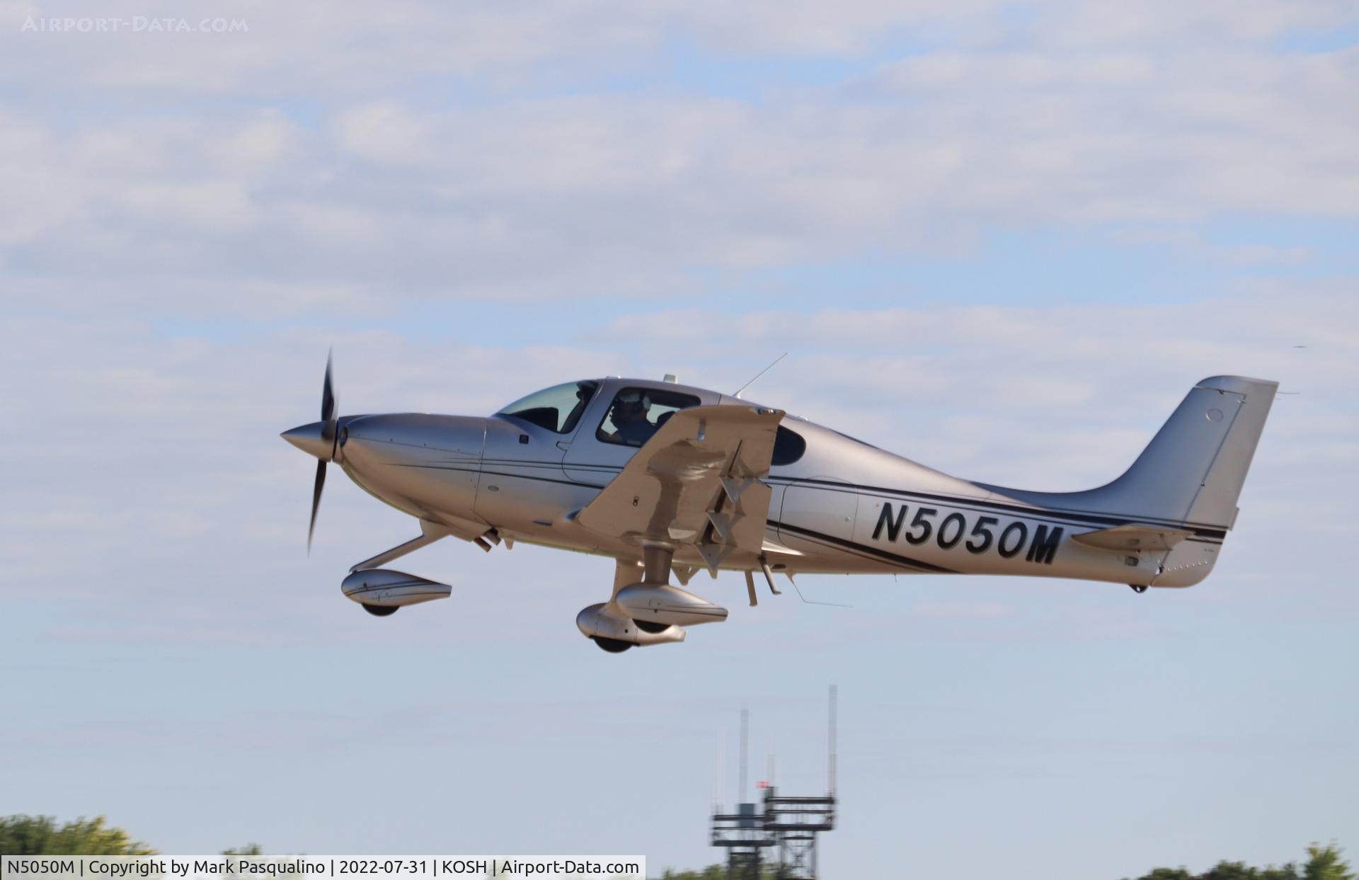 N5050M, 2016 Cirrus SR22 C/N 4326, Cirrus SR22