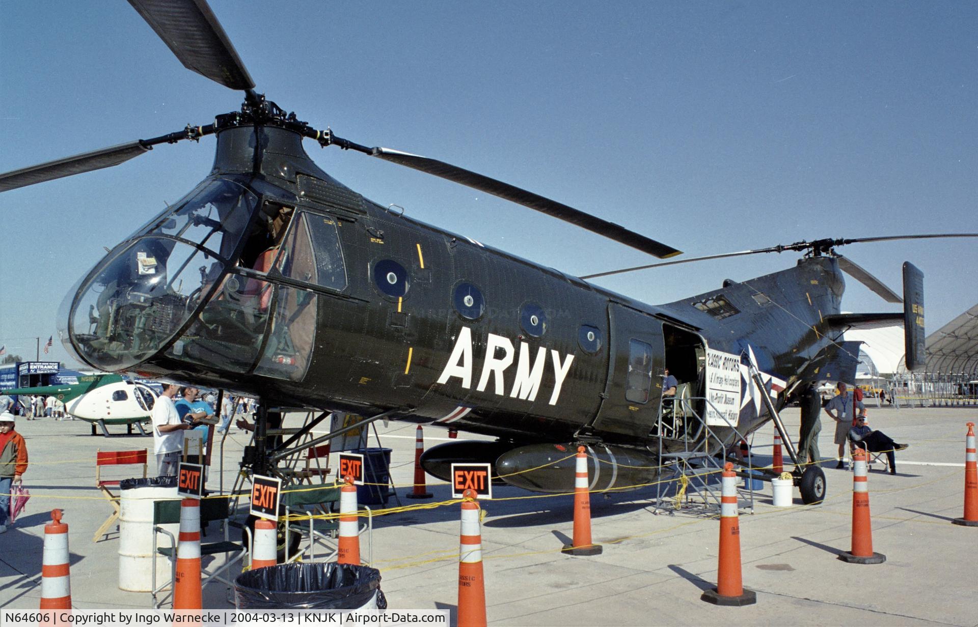 N64606, 1957 Vertol H-21B Workhorse C/N B.154 (54-4001), Piasecki (Vertol) H-21B Workhorse / Shawnee at the 2004 airshow at El Centro NAS, CA