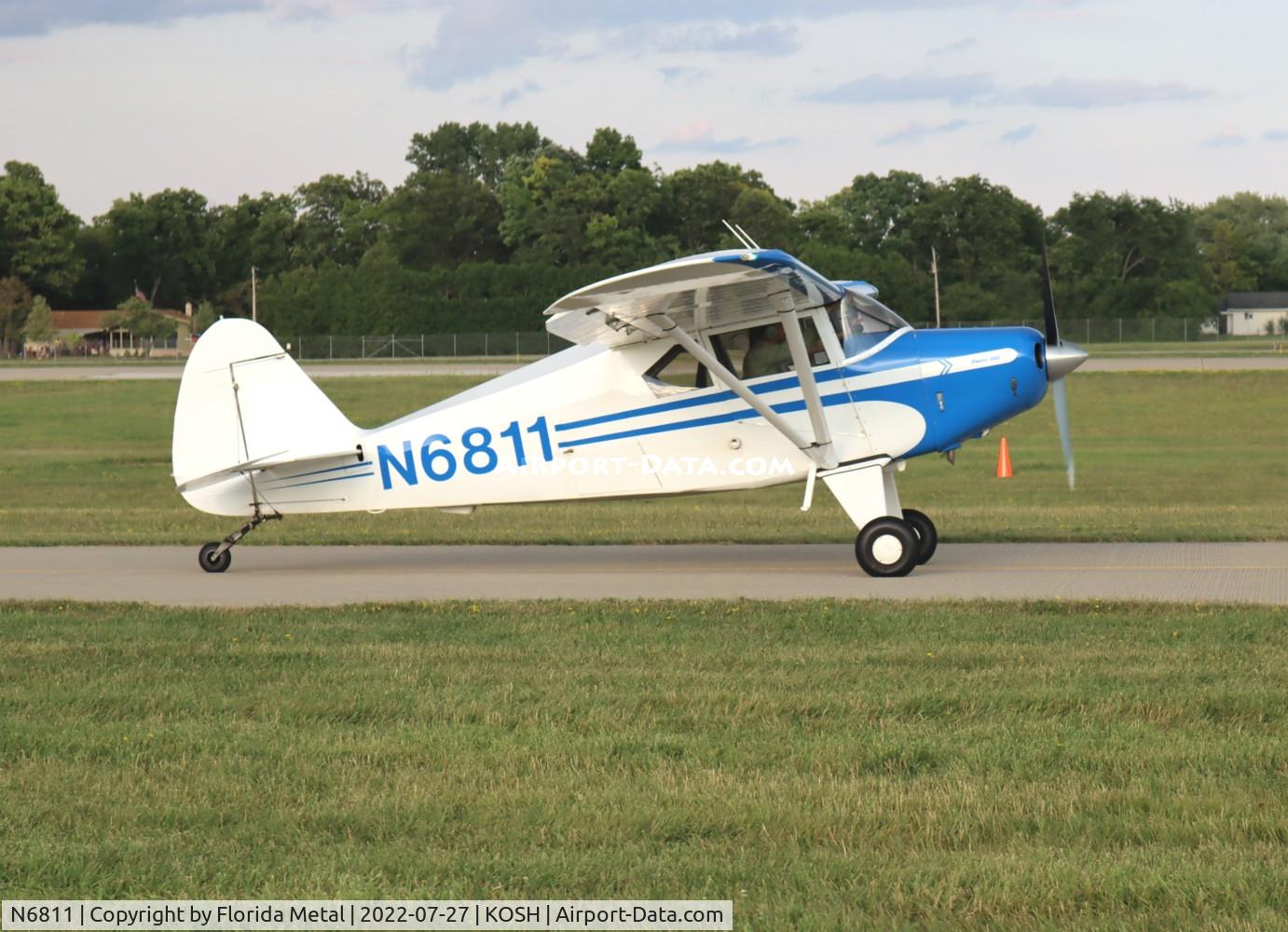 N6811, 1957 Piper PA-22-150 Tri Pacer C/N 22-4783, OSH 2022