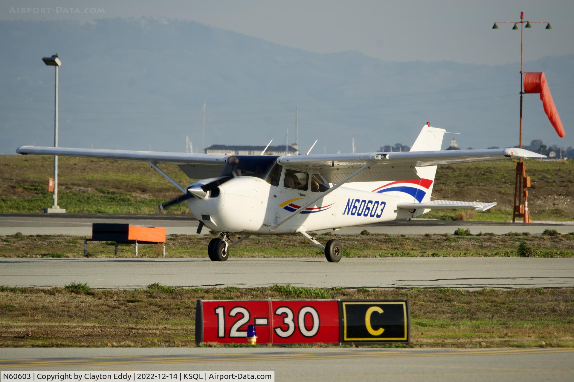 N60603, 2006 Cessna 172S C/N 172S10277, Little bit of snow on the mountain. San Carlos Airport in California 2022.
