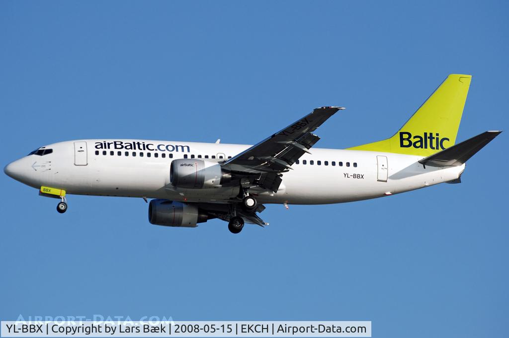 YL-BBX, 1999 Boeing 737-36Q C/N 30334, RWY22L