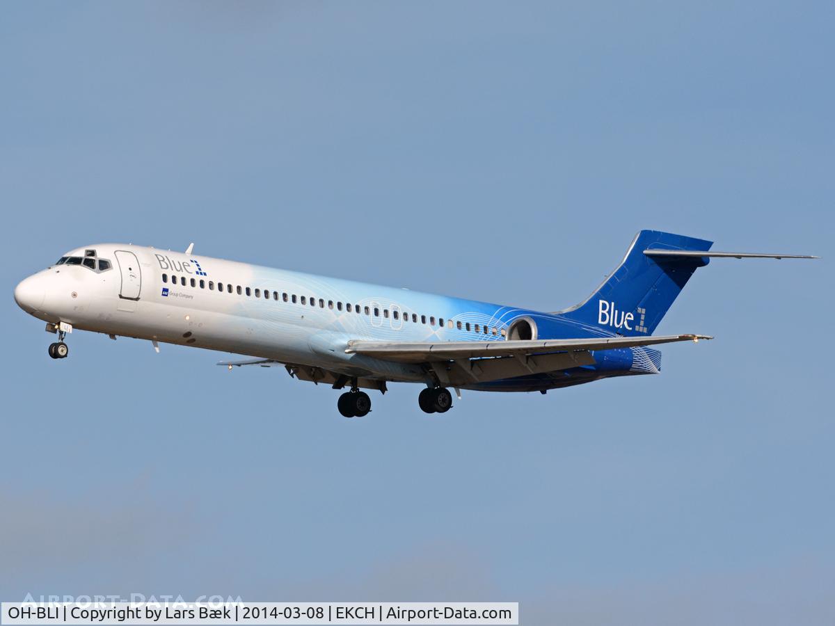 OH-BLI, 2000 Boeing 717-2CM C/N 55061, RWY22L