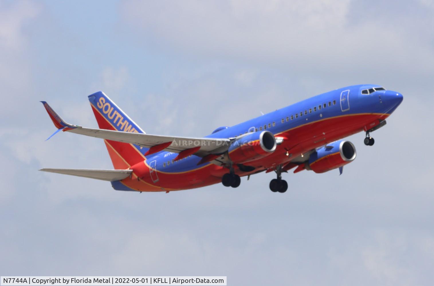 N7744A, 2007 Boeing 737-7BD C/N 33931, FLL 2022