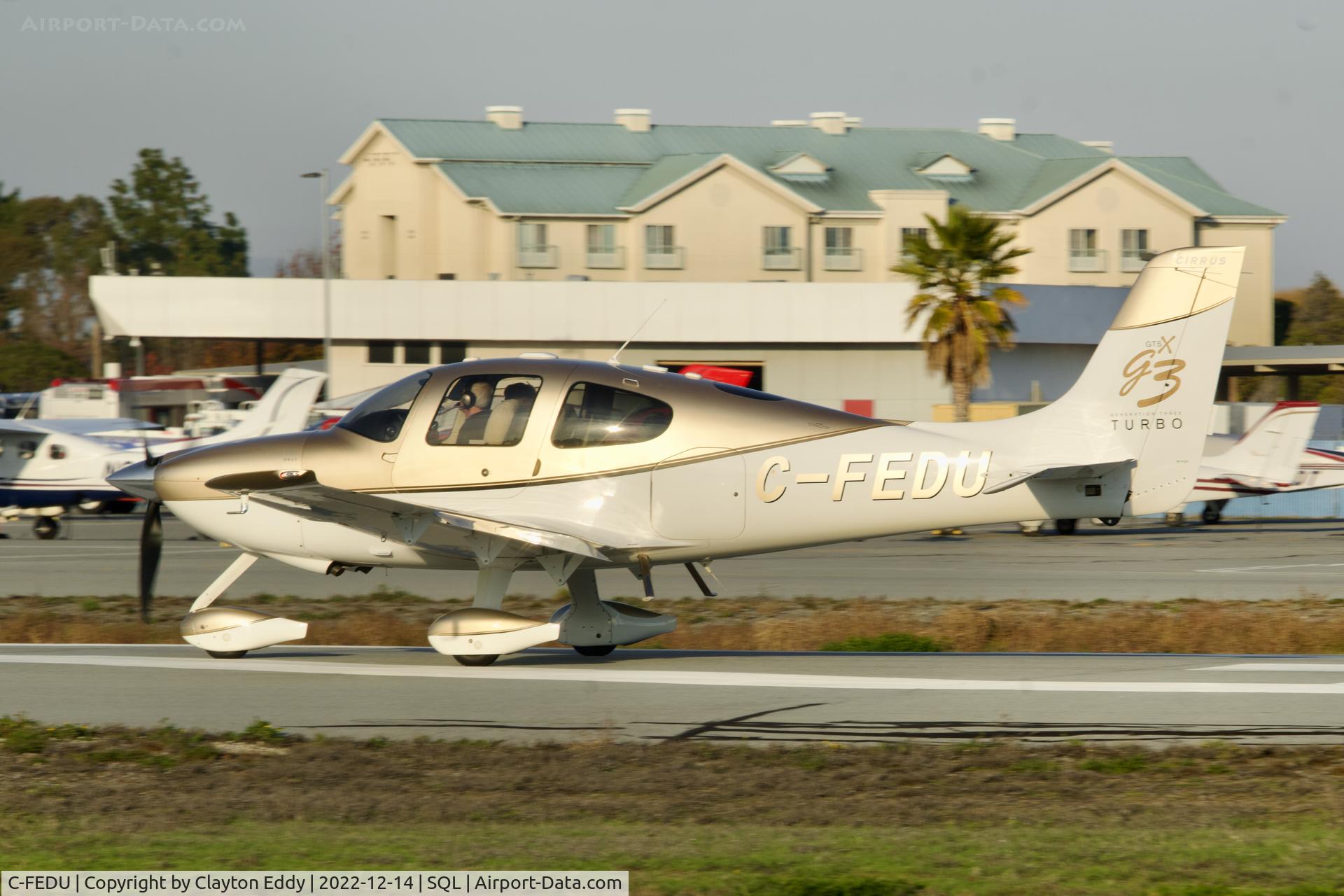 C-FEDU, 2007 Cirrus SR22 C/N 2550, San Carlos Airport in California 2022.
