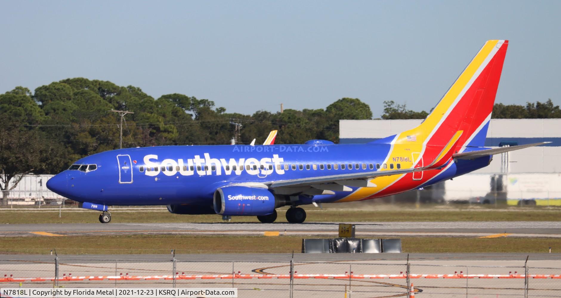 N7818L, 1999 Boeing 737-76N C/N 28609, SRQ 2021