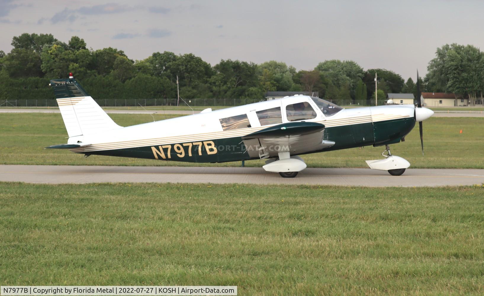N7977B, 1966 Piper PA-32-260 Cherokee Six C/N 32-785, OSH 2022