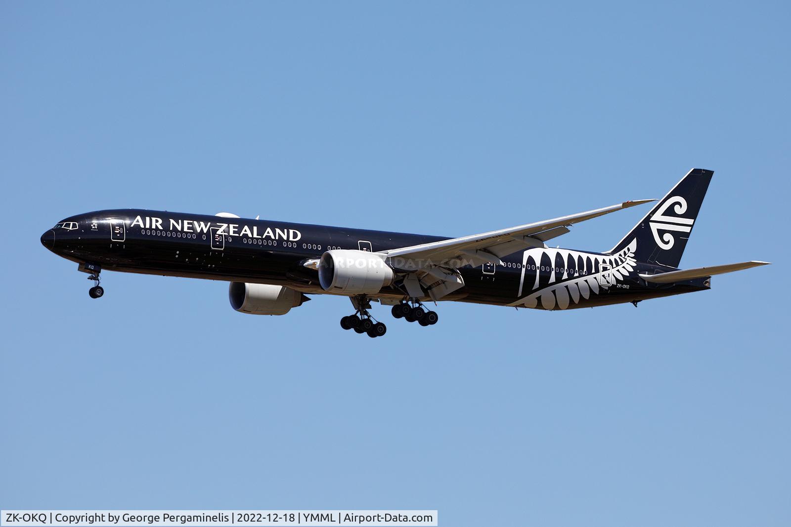 ZK-OKQ, 2011 Boeing 777-306/ER C/N 40689, Final, runway 16.