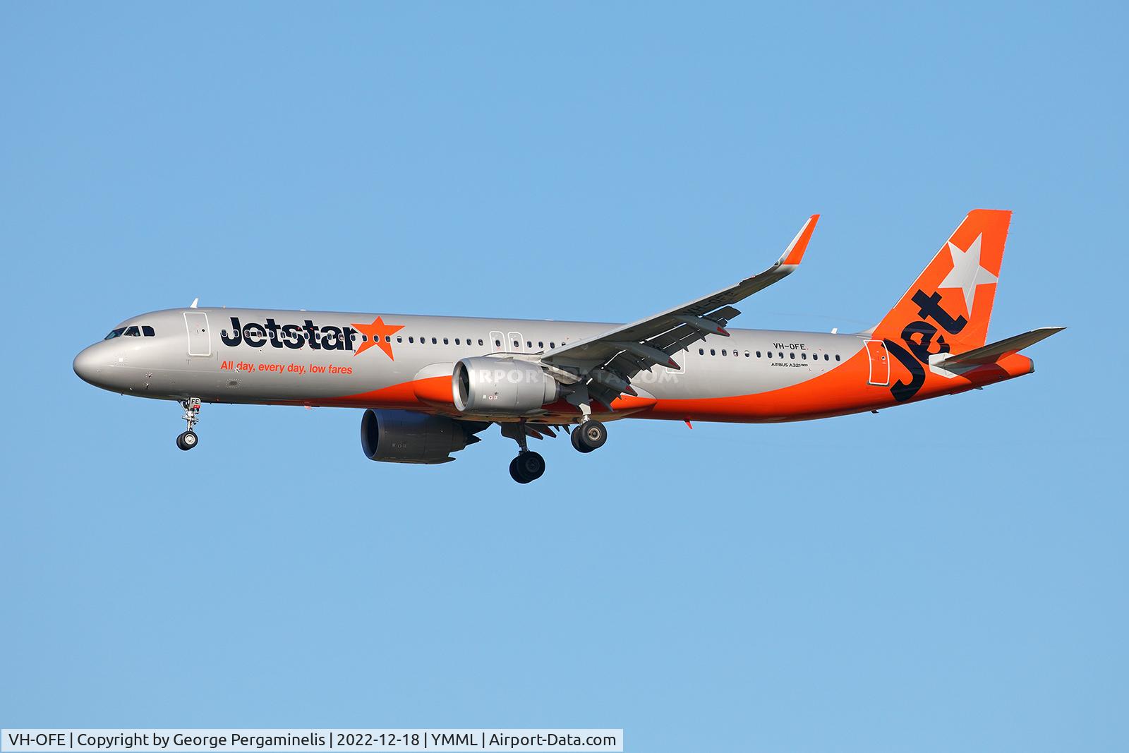 VH-OFE, Airbus A321-251NX C/N 09540, Final, runway 16.