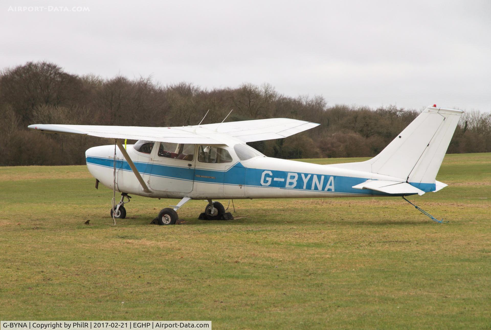 G-BYNA, 1969 Reims F172H Skyhawk C/N 0626, G-BYNA 1969 Reims Cessna F172H Skyhawk Popham