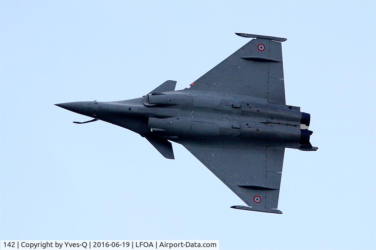 142, 2013 Dassault Rafale C C/N 142, Dassault Rafale C, Solo display, Avord Air Base 702 (LFOA) Open day 2016