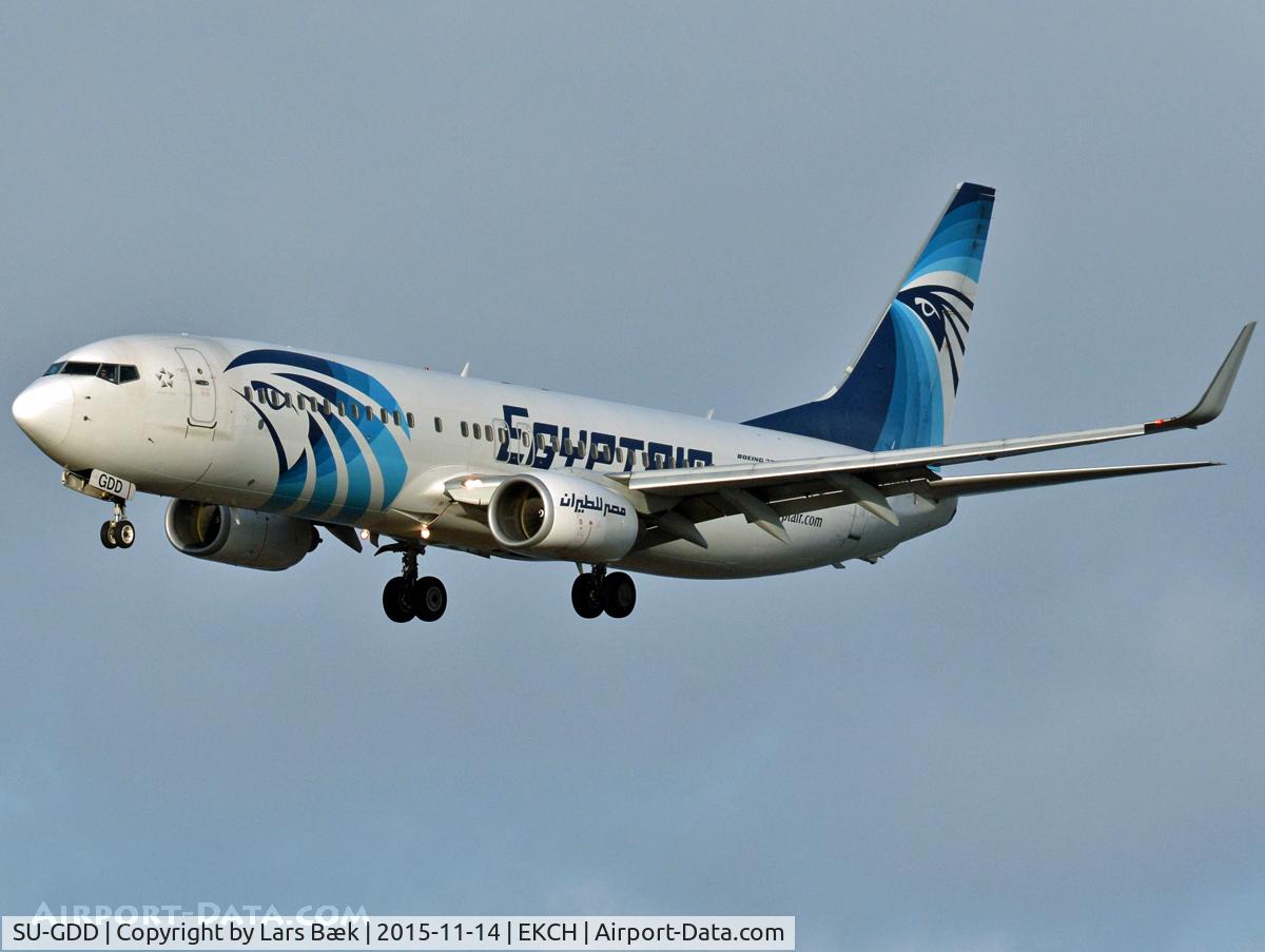 SU-GDD, 2009 Boeing 737-866 C/N 35566, RWY22L