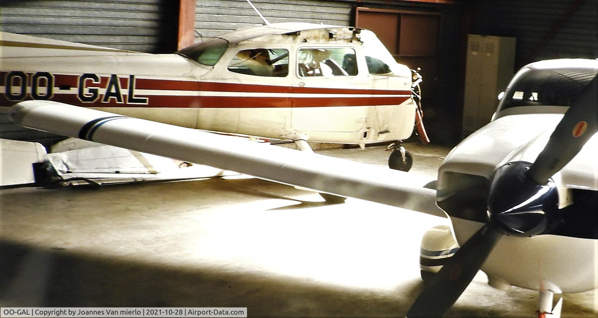 OO-GAL, Cessna 172N C/N 17272218, Slide scan